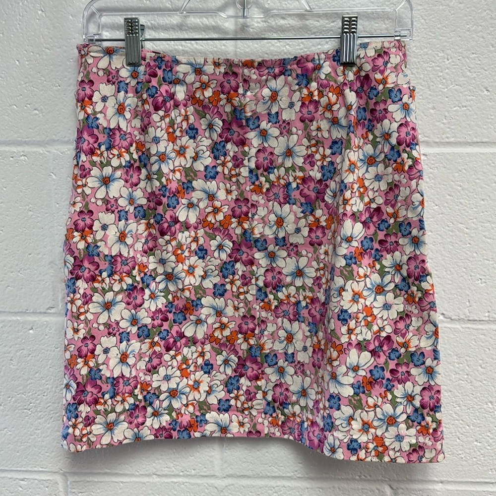 Mark, Fore & Strike size 6 floral skirt - Picture 8 of 8